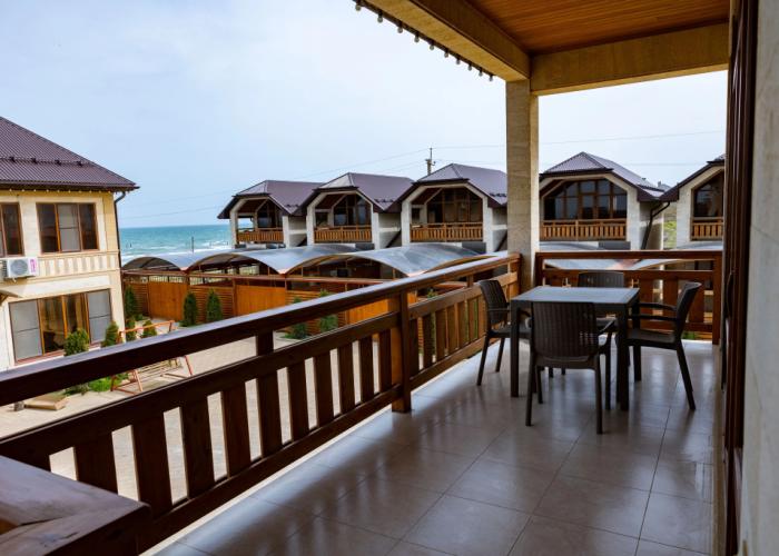 Golden Beach Hotel