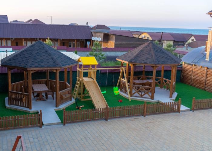 Golden Beach Hotel