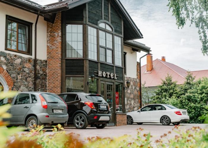 Ostrov-Park Hotel