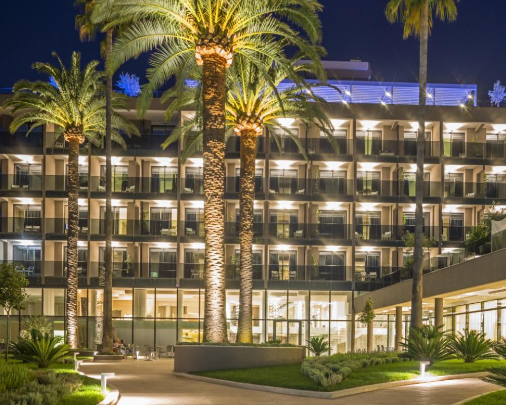 Palmon Bay Hotel & Spa