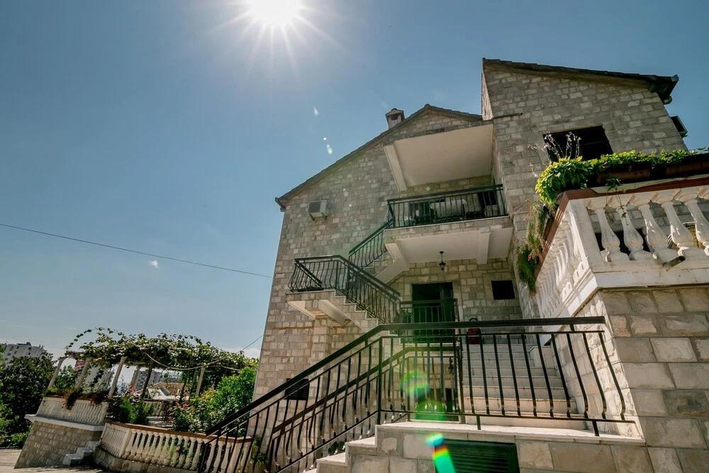 Apartments Bonaca Igalo