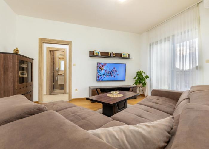 Apart Hotel MS Katunjanin