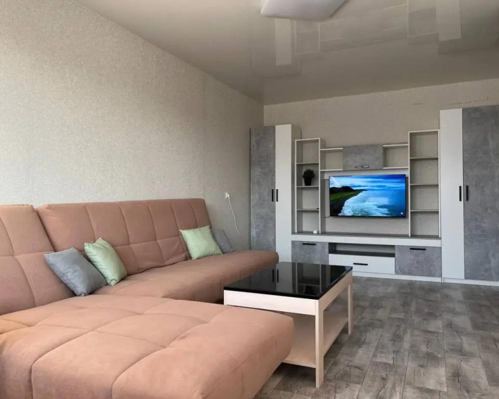 Dvukhkomnatnaya Na Frunze (v Tsentre) Flat