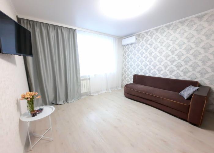 Odejalkin na Lenina 36A Flat