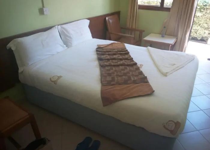 Falls Hippo Point Hotel
