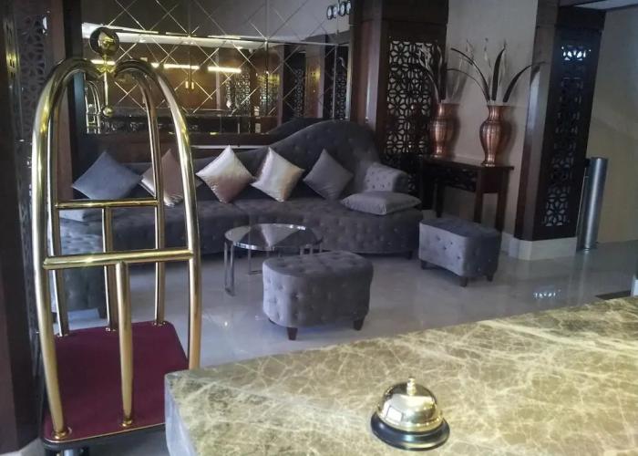 Hotel Azdif