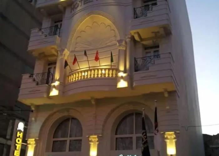 Hotel Azdif