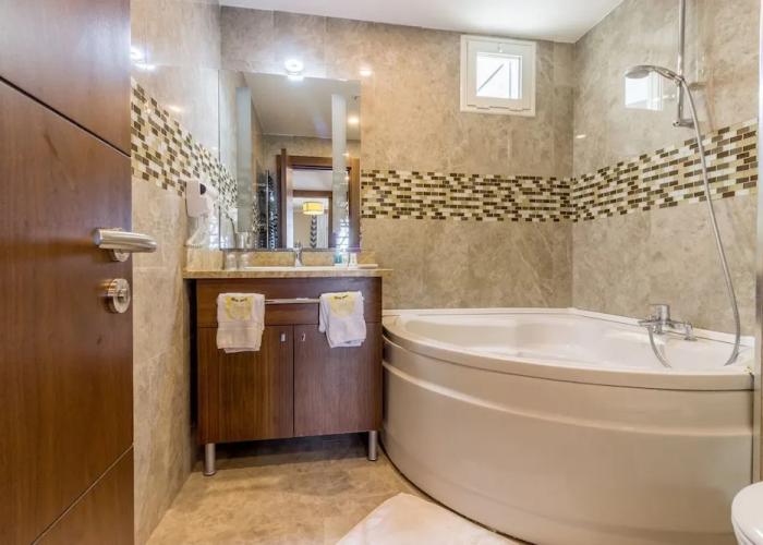 Hotel Azdif