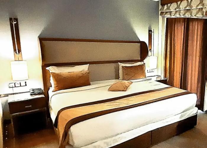 Hotel Azdif