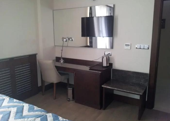 Hotel Azdif