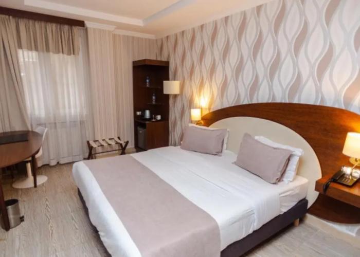 Hotel Rue D'or