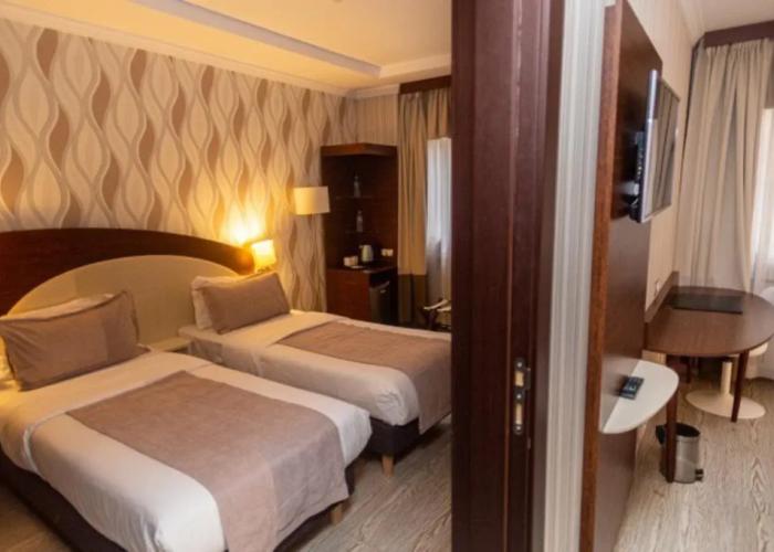 Hotel Rue D'or