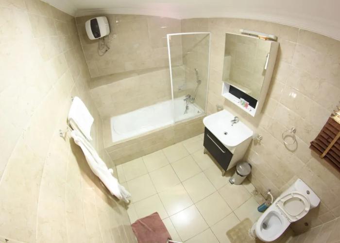 Celia's Suites