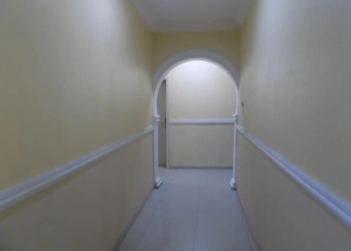 Moongate Hotel and Suites