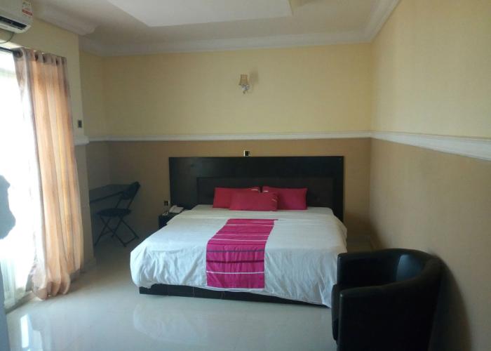 Modroy Hotel and Suites