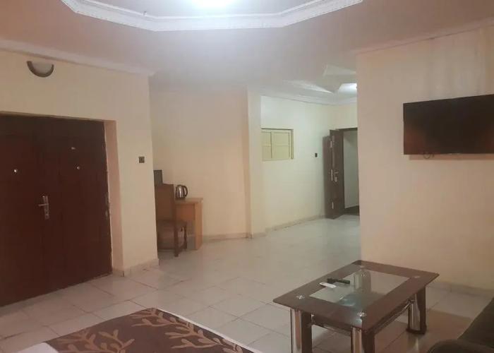 Hallmark Suites - Abeokuta