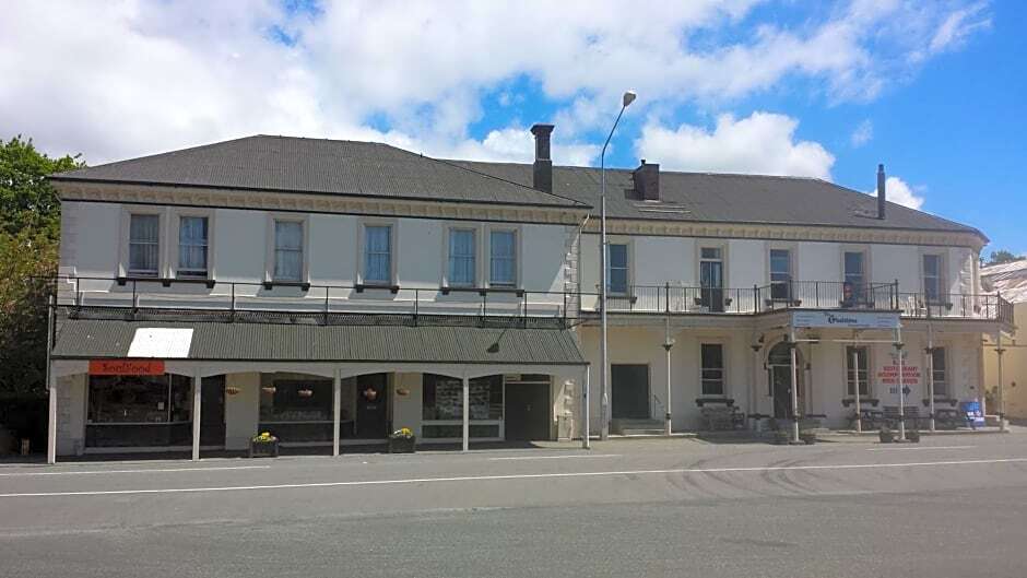 Gladstone Grand Hotel