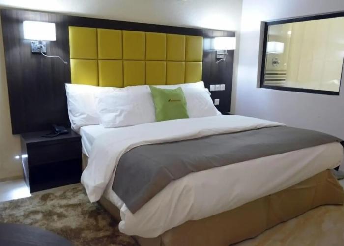 De Santos Hotel Awka
