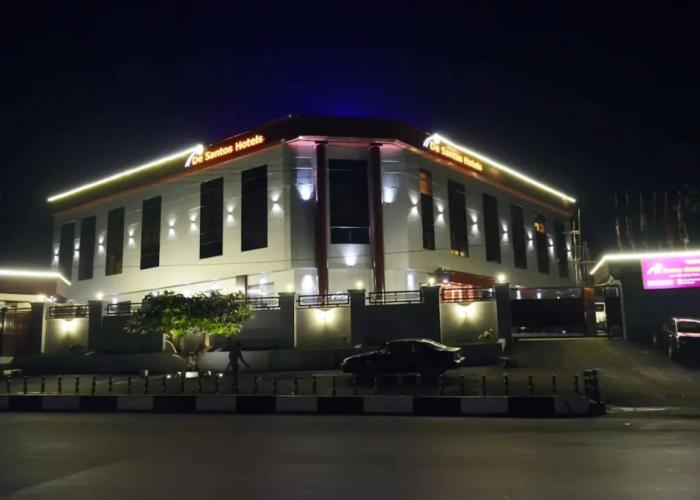 De Santos Hotel Awka