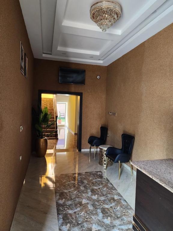 The 401 Hotel and Suites Awka