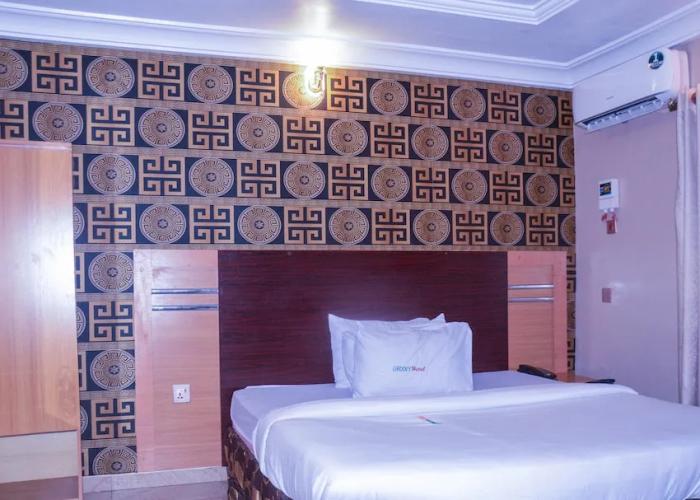 Groovy Hotel