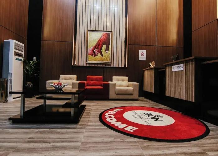 Bon Hotel Royal Parklane