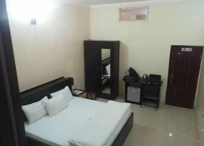 Towlab Hotel & Suites