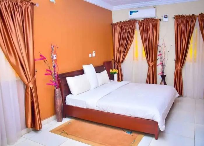 Fingerprints Hotel