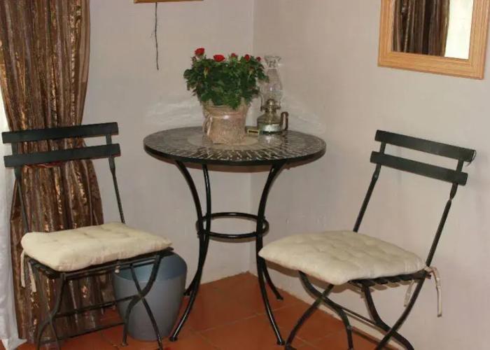Hlulala Guest House