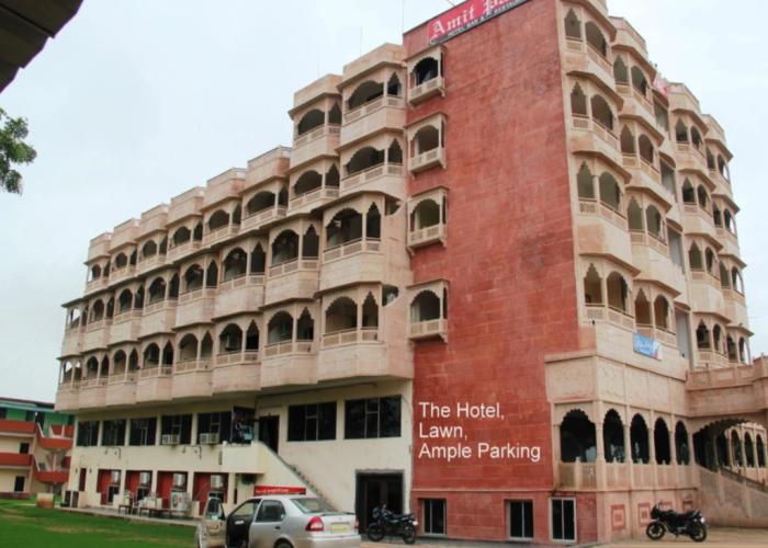 Hotel Amit Palace