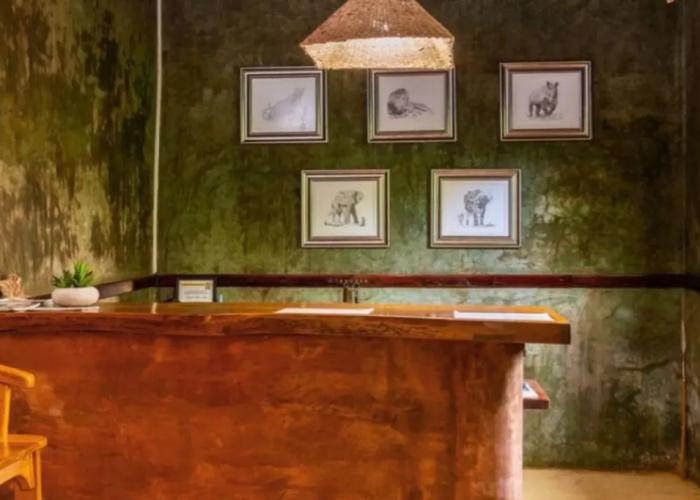 Leopard Walk Lodge