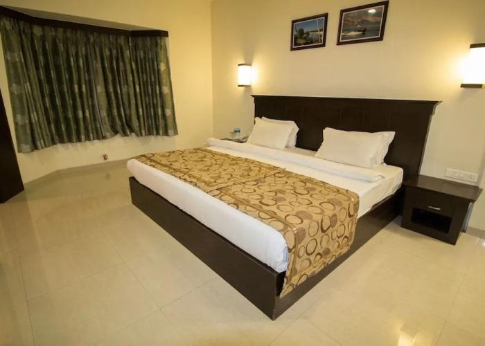Grand Sarovar Portico
