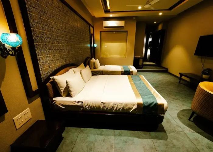 Hotel Brij Residency