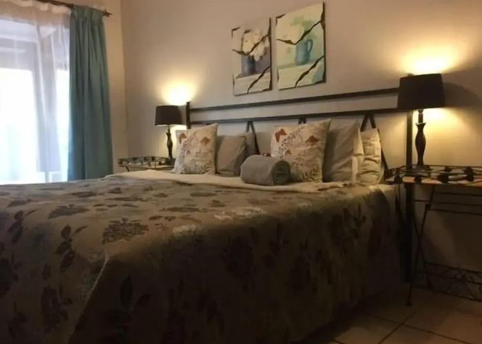 Hlulala Guesthouse