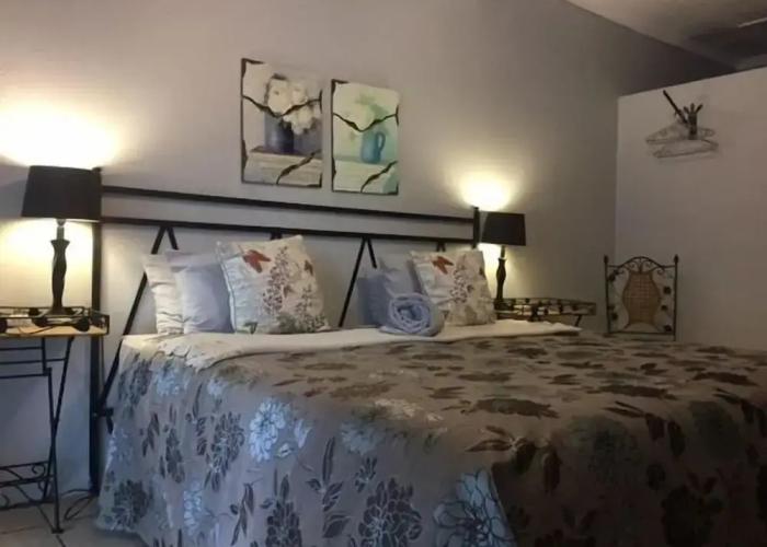 Hlulala Guesthouse