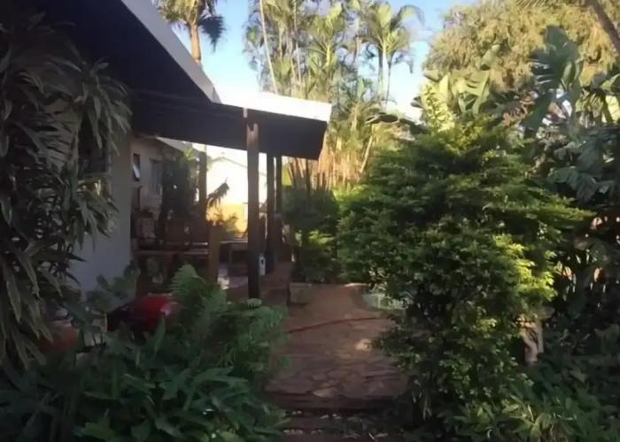 Hlulala Guesthouse