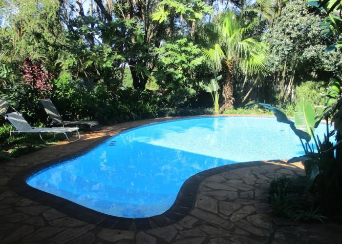 Hlulala Guesthouse