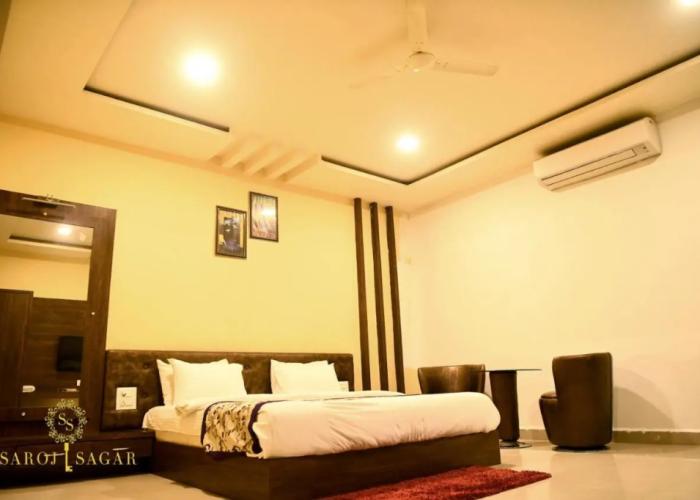 Hotel Saroj Sagar - Sagar