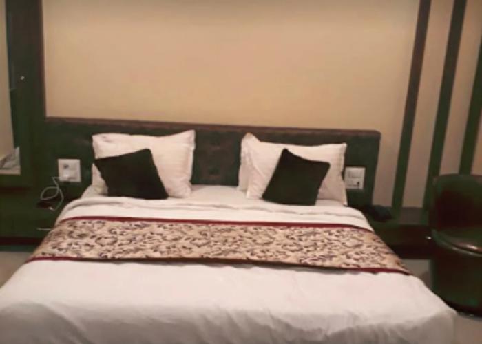 Hotel Saroj Sagar - Sagar