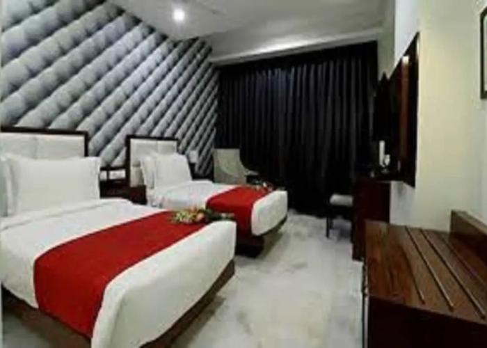 Hotel the Grand SIBA