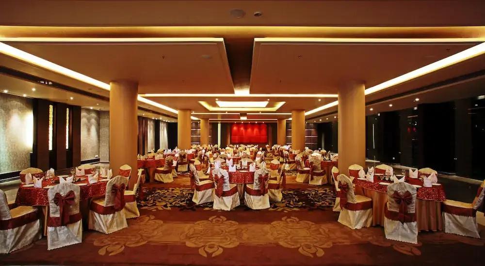 фото Godwin Meerut