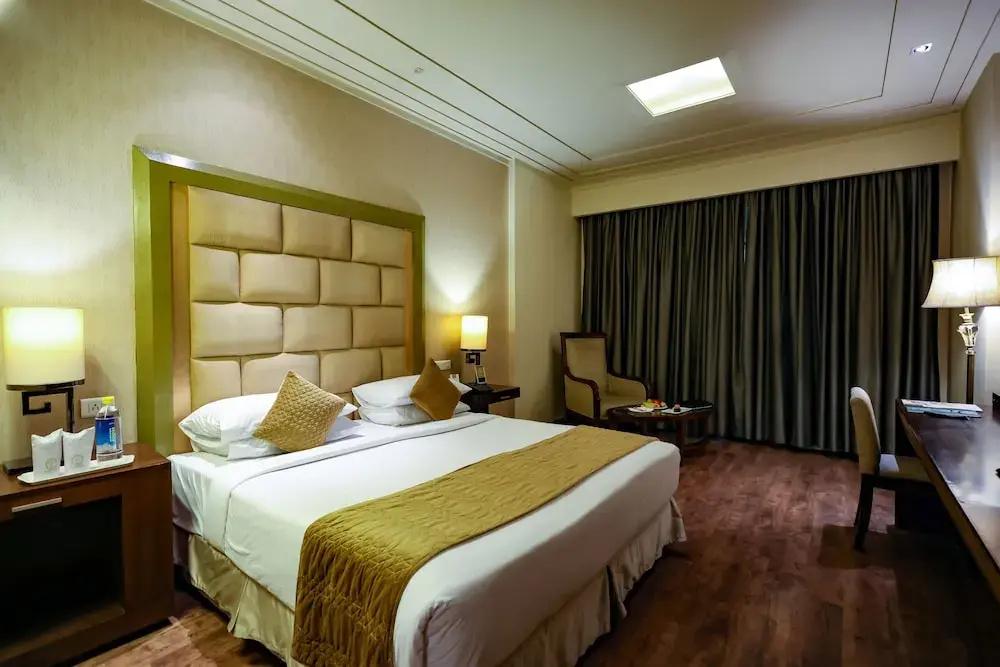 фото Godwin Meerut