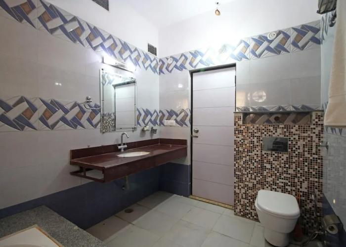 OYO 5183 Hotel Subhadra Residency