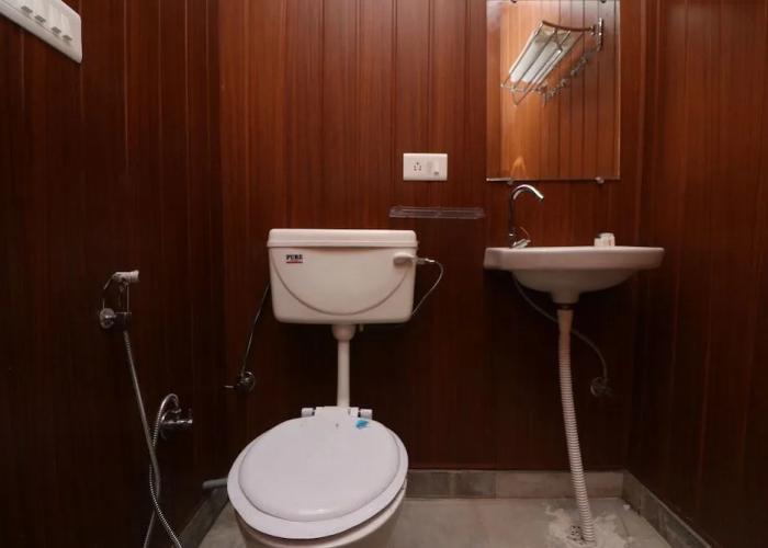 OYO Flagship 23709 Hotel Meerut International