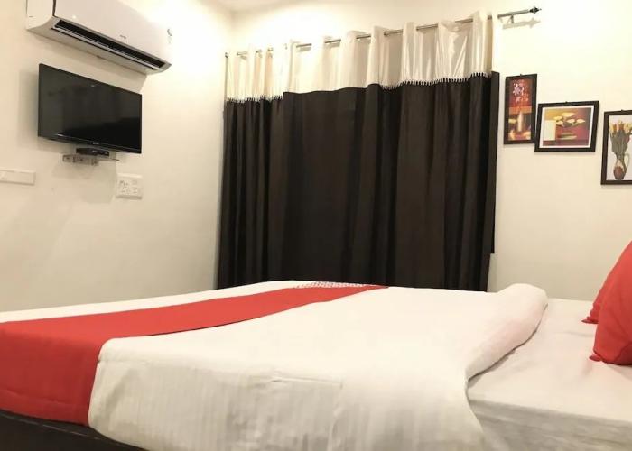 OYO 17443 Tirupati Residency