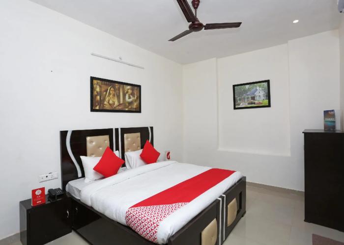 OYO 17443 Tirupati Residency