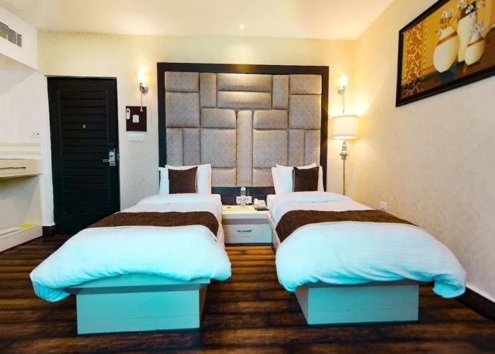 Hotel Harmony Inn