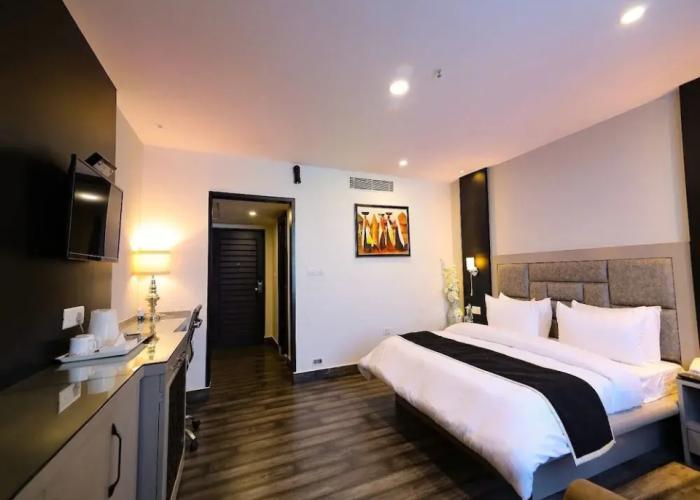 Hotel Harmony Inn