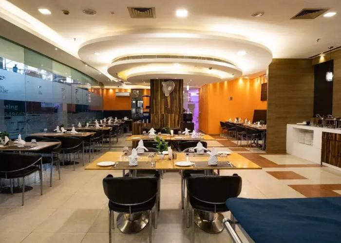 Hotel Hyphen Premier Meerut