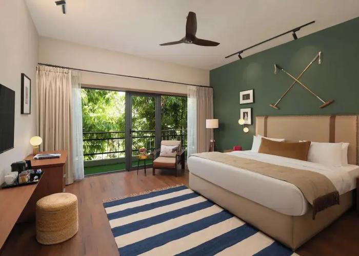 AM Hotel Kollection, Meerut
